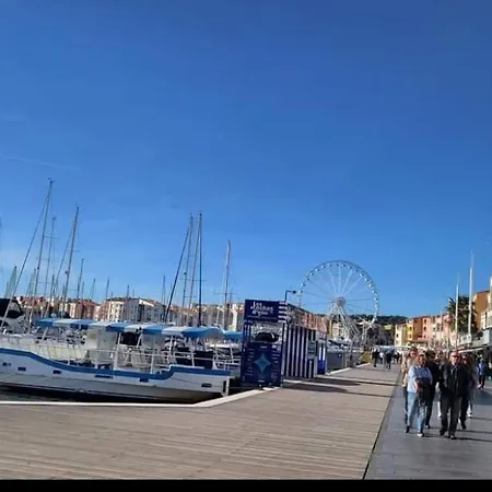 Les Caraibes Cap D'agde - Centre Port- Parking Gratuit-terrasse - Wifi 5g Apartamento Agde
