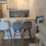 Les Caraibes Cap D'agde - Centre Port- Parking Gratuit-terrasse - Wifi 5g 아파트