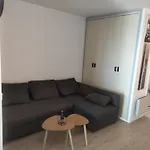 Les Caraibes Cap D'agde - Centre Port- Parking Gratuit-terrasse - Wifi 5g * 아그