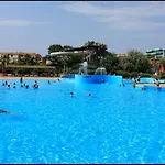 Les Caraibes Cap D'agde - Centre Port- Parking Gratuit-terrasse - Wifi 5g 아그