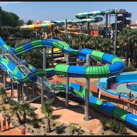 Les Caraibes Cap D'agde - Centre Port- Parking Gratuit-terrasse - Wifi 5g * Agde