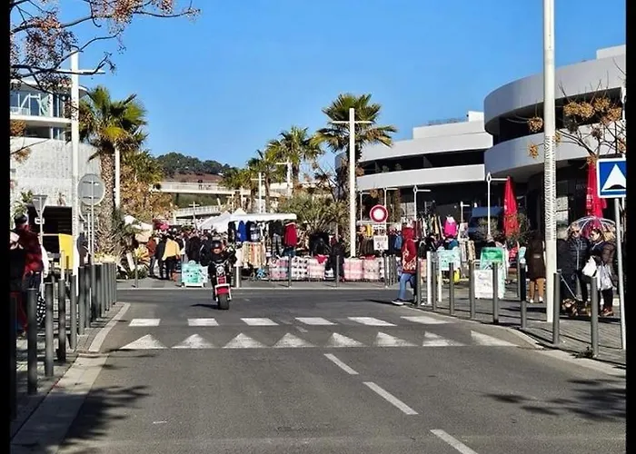 公寓 Les Caraibes Cap D'agde - Centre Port- Parking Gratuit-terrasse - Wifi 5g