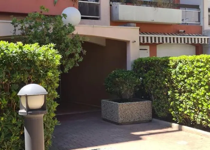 公寓 Les Caraibes Cap D'agde - Centre Port- Parking Gratuit-terrasse - Wifi 5g *