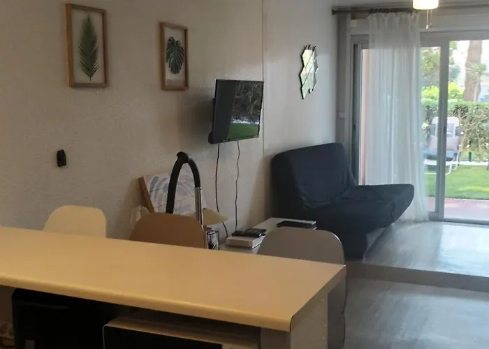 Les Caraibes Cap D'agde - Centre Port- Parking Gratuit-terrasse - Wifi 5g 公寓